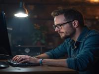 Corso Gratuito - Esperti di Fotografia, Video, AI e Strategie di Social Media Marketing